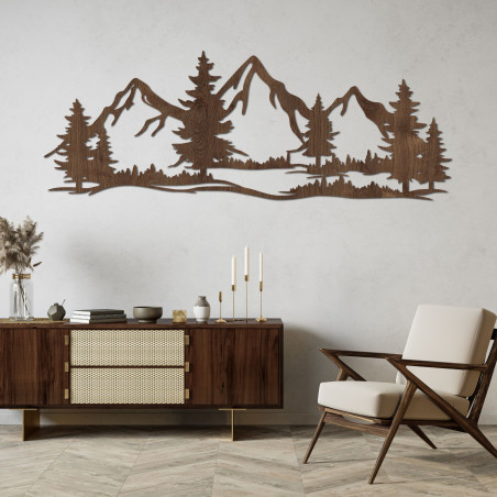 Ein Wandbild aus Holz mit einem Motiv aus Bergen und Wäldern bringt die Atmosphäre wilder Natur in Ihr Zuhause. Ein Wandbild aus Holz mit einem Motiv aus Bergen und Wäldern bringt die Atmosphäre wilder Natur in Ihr Zuhause.