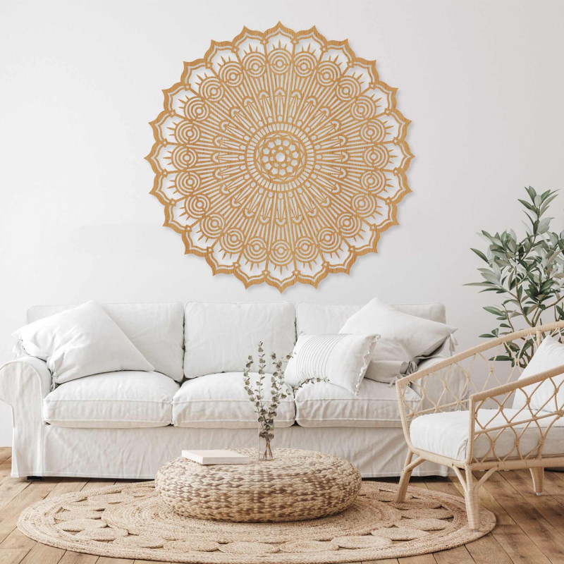 Hölzernes Mandala an der Wand