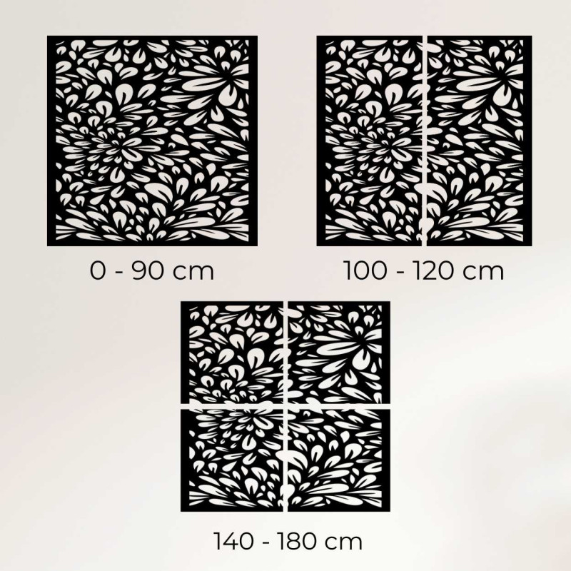 Ein detailliertes Holzgemälde mit organischen Formen, die an Blumen und Blätter erinnern.