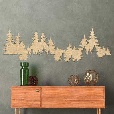 Detailreiche Wandsilhouette eines Waldes aus hellem Holzmaterial. Detailreiche Wandsilhouette eines Waldes aus hellem Holzmaterial.