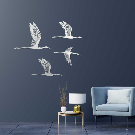 Vogelflug als Wandbild aus Holz für ein modernes Interieur Vogelflug als Wandbild aus Holz für ein modernes Interieur