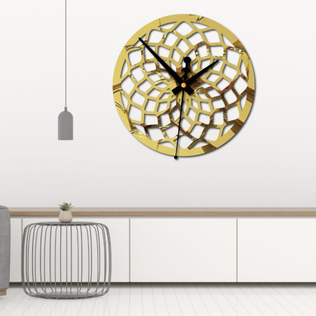 Goldene Uhr für das Wohnzimmer Goldene Uhr für das Wohnzimmer