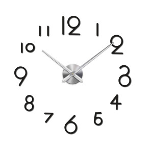 Schwarze Wanduhr für das Wohnzimmer