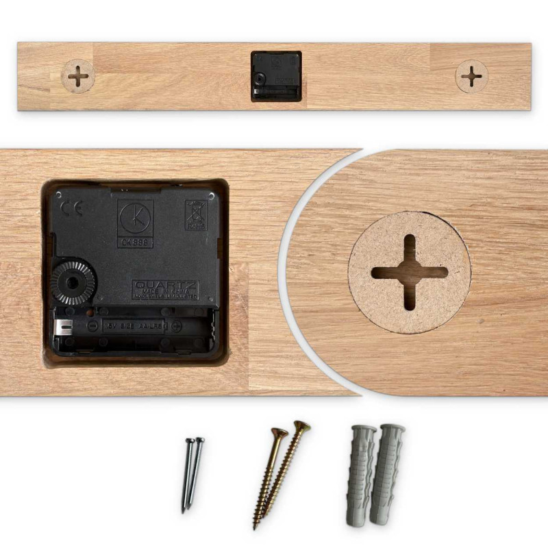 Minimalistische Wanduhr aus Holz mit...