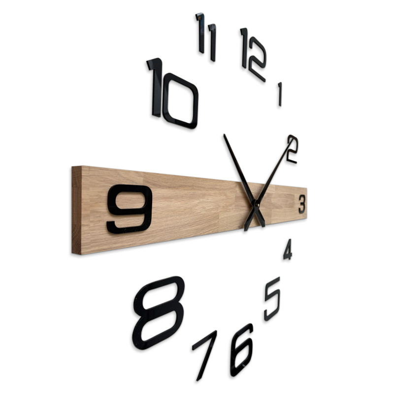 Günstige und stylische Wanduhr aus Holz im modernen Design mit großen Zahlen.