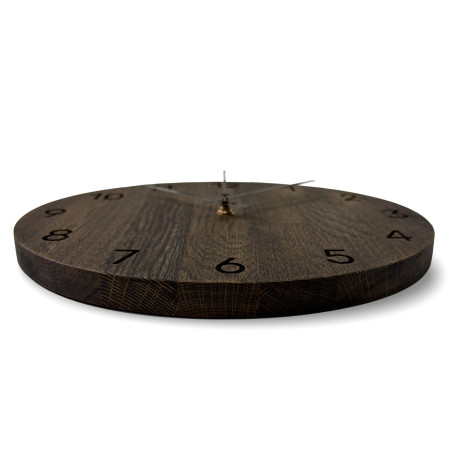 Minimalistische Holzuhren sind eine einzigartige Wanddekoration, die Liebhaber des natürlichen Stils ansprechen wird. Minimalistische Holzuhren sind eine einzigartige Wanddekoration, die Liebhaber des natürlichen Stils ansprechen wird.