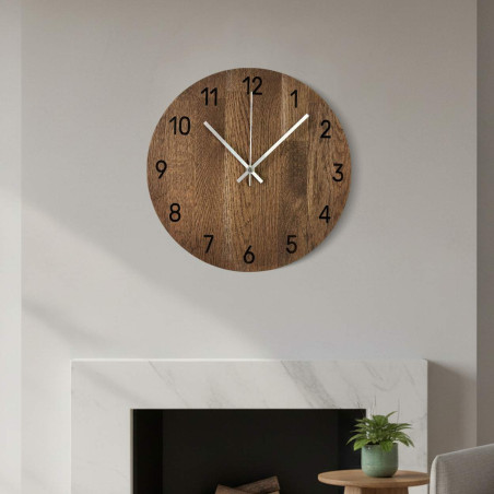 Handgefertigte Wanduhr aus massiver Eiche - MAHKO