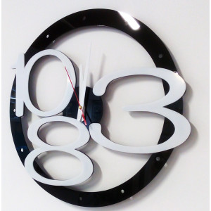 Moderne Wanduhr - LUXUS