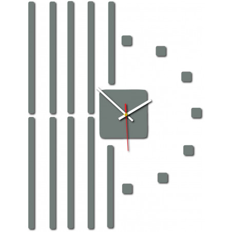 Moderne Uhr an einer Wand aus Kunststoff. Eigene Produktion, X-momon Bild an der Wand in der Küche, Wohnzimmer. X-momo Moderne Uhr an einer Wand aus Kunststoff. Eigene Produktion, X-momon Bild an der Wand in der Küche, Wohnzimmer. X-momo