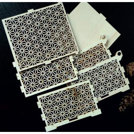 Holz- und Kunststoffdekorationen, Weihnachtsschmuck, Vintage-Accessoires aus Holz