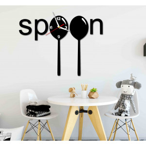 Moderne Uhr an einer Wand aus Kunststoff. Eigene Produktion, X-momon Bild an der Wand in der Küche, Wohnzimmer. X-momo 2