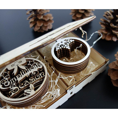 Holz- und Kunststoffdekorationen, Weihnachtsschmuck, Vintage-Accessoires aus Holz Holz- und Kunststoffdekorationen, Weihnachtsschmuck, Vintage-Accessoires aus Holz