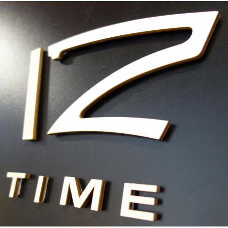 Moderne Wanduhr, Wanduhr aus Holz, Sperrholz Moderne Wanduhr, Wanduhr aus Holz, Sperrholz