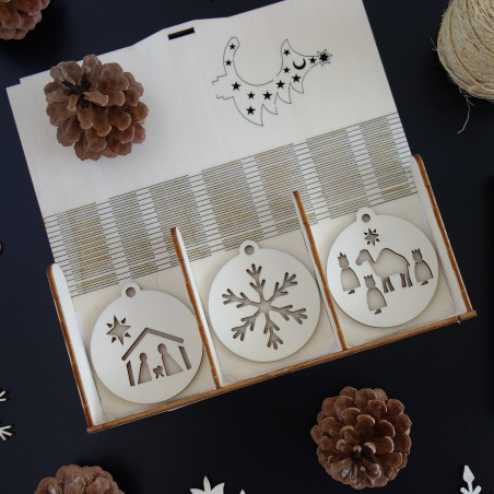 Satz von Weihnachtsdekorationen, die 1 Satz-18 Stücke gefallen werden