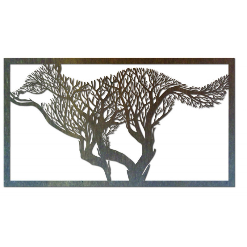 Geschnitzte Wandmalerei eines Hundes aus Holzsperrholz. Moderner Wandmalerei-Hund, der die Küche malt